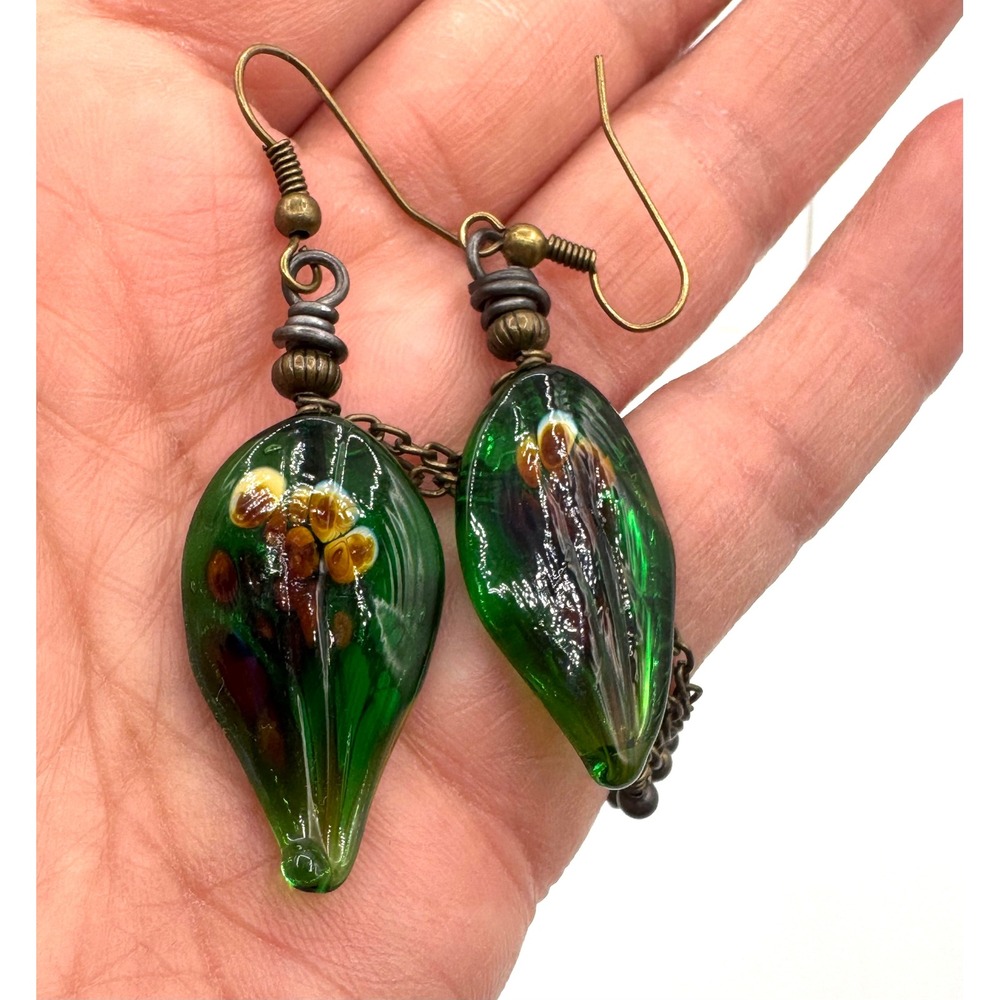 Artisan Green Lampwork Glass Leaf Drop Earrings Bronze Tone Chain Dangle Boho